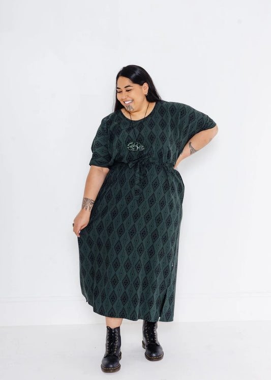Purapura Whetū Dress - Green