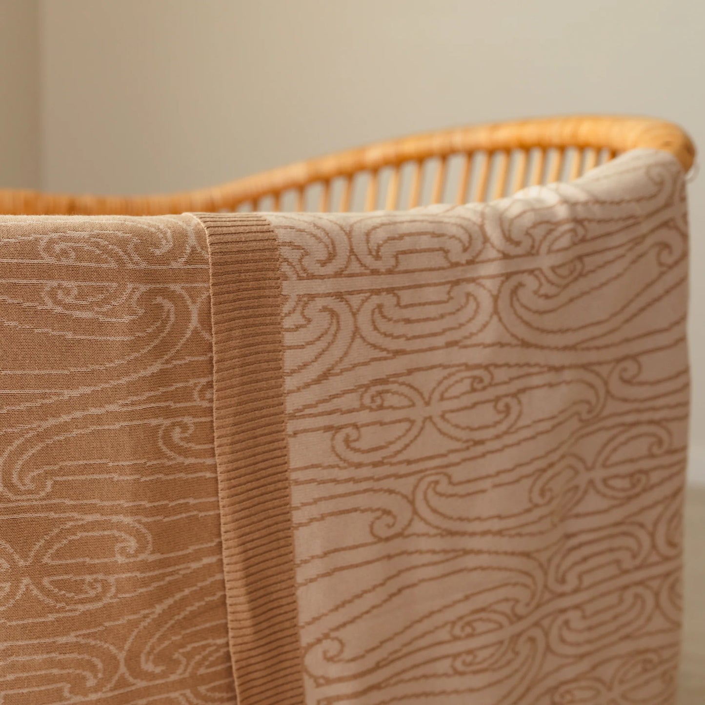 Manaaki - Onepū Knitted Blanket