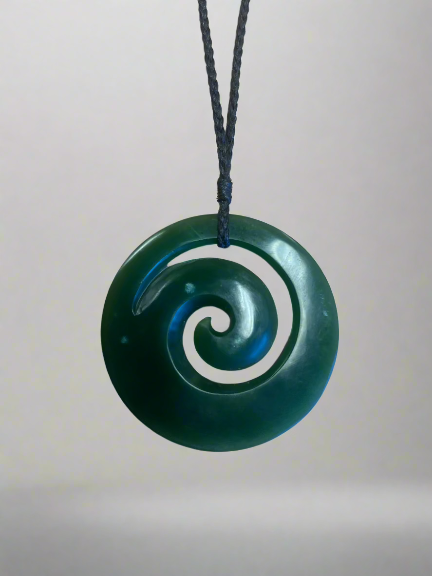 Pounamu Koru - Putiputi Pounamu
