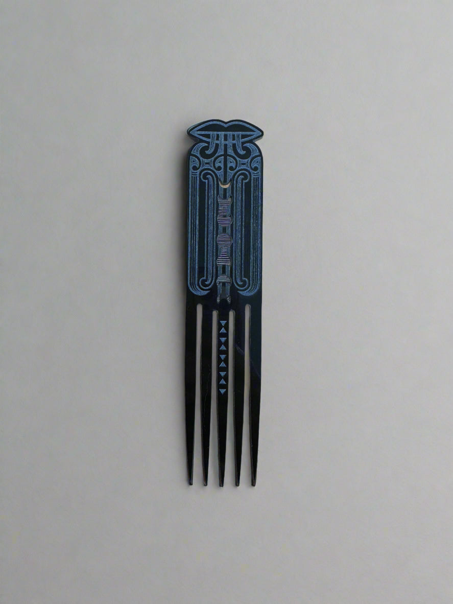 Hina - Heru Comb