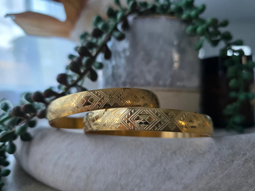 Niho Bangle