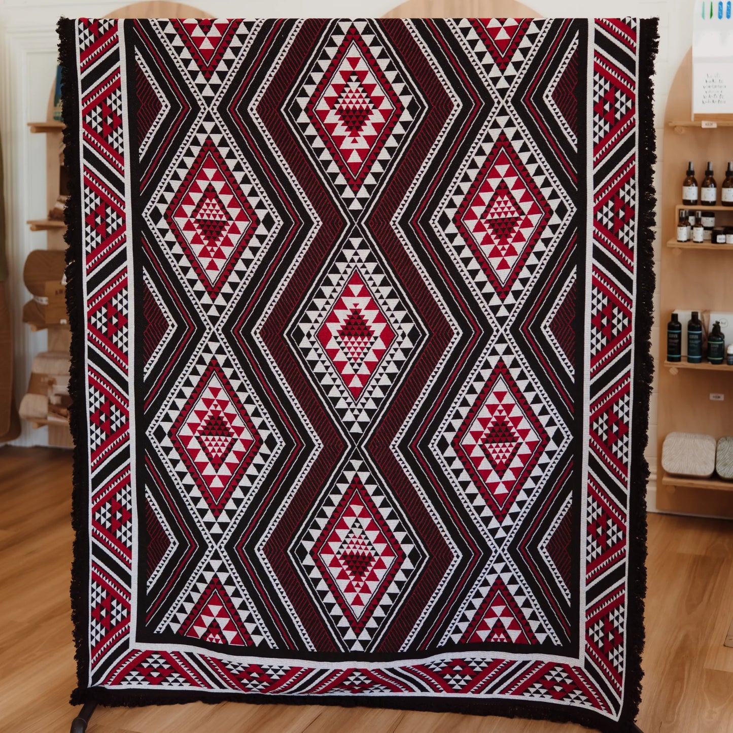 Mahana Throw - Pūmau