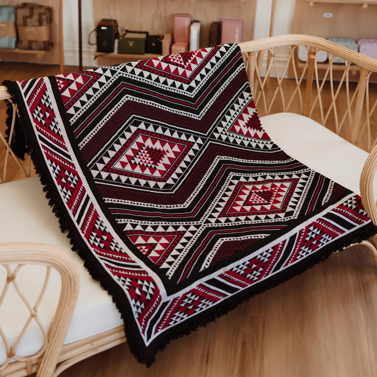 Mahana Throw - Pūmau
