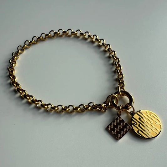 Rangimārie Charm Bracelet - Gold (17cm)