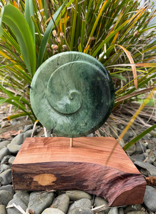 Pounamu Koru Porohita - with stand