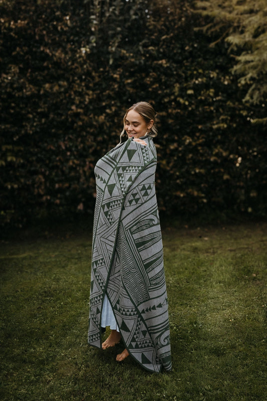 Kōtahi Throw - Green & Grey