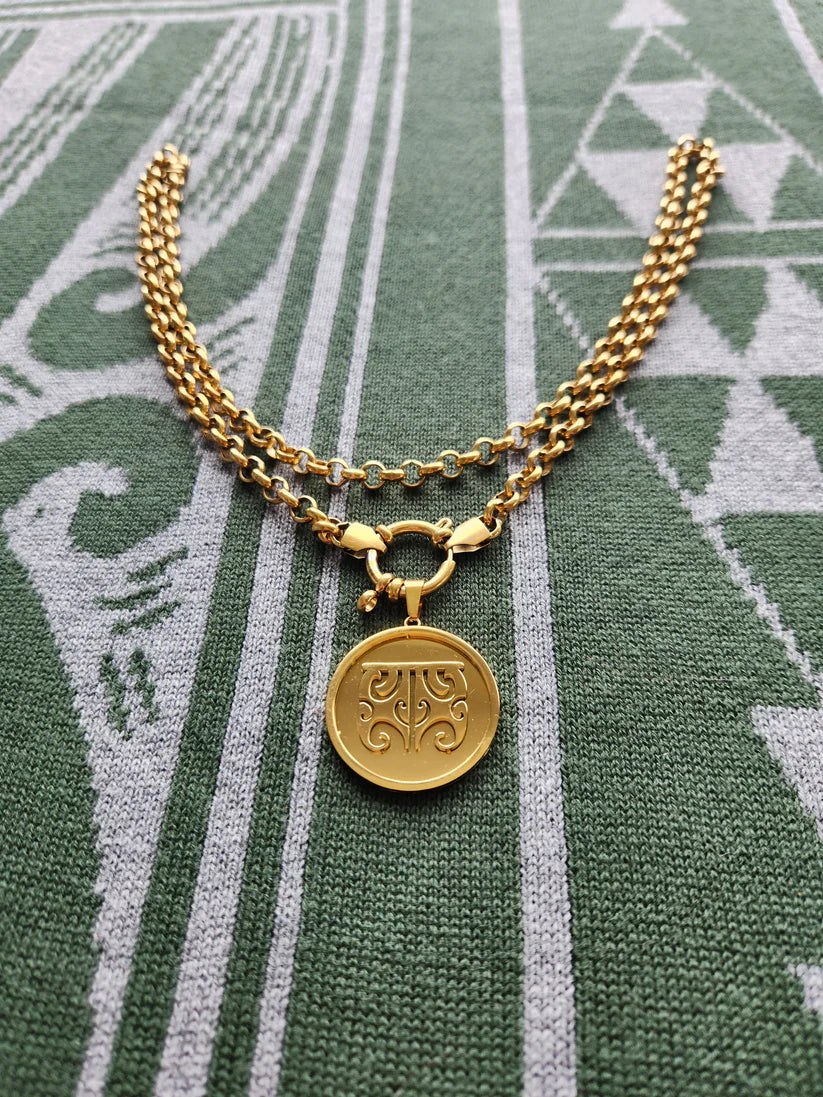 Moko Kauae Coin Necklace - Gold