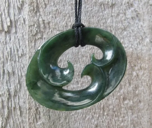 TRIPLE KORU 40 X 30MM - POUNAMU